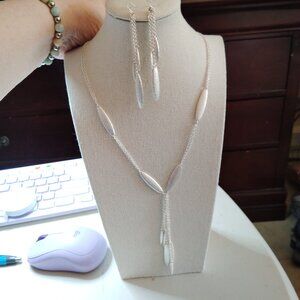 Vintage Signed Avon NRQ Silver Toned Y-drop Necklace And Earrings